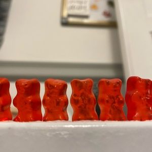 Meet your Posher, Claire